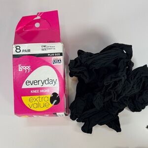 4 pairs only New L'eggs Plus size Black Knee Highs open box